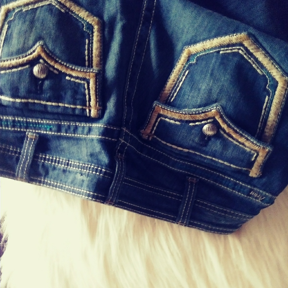 Size 32 Ariat jeans